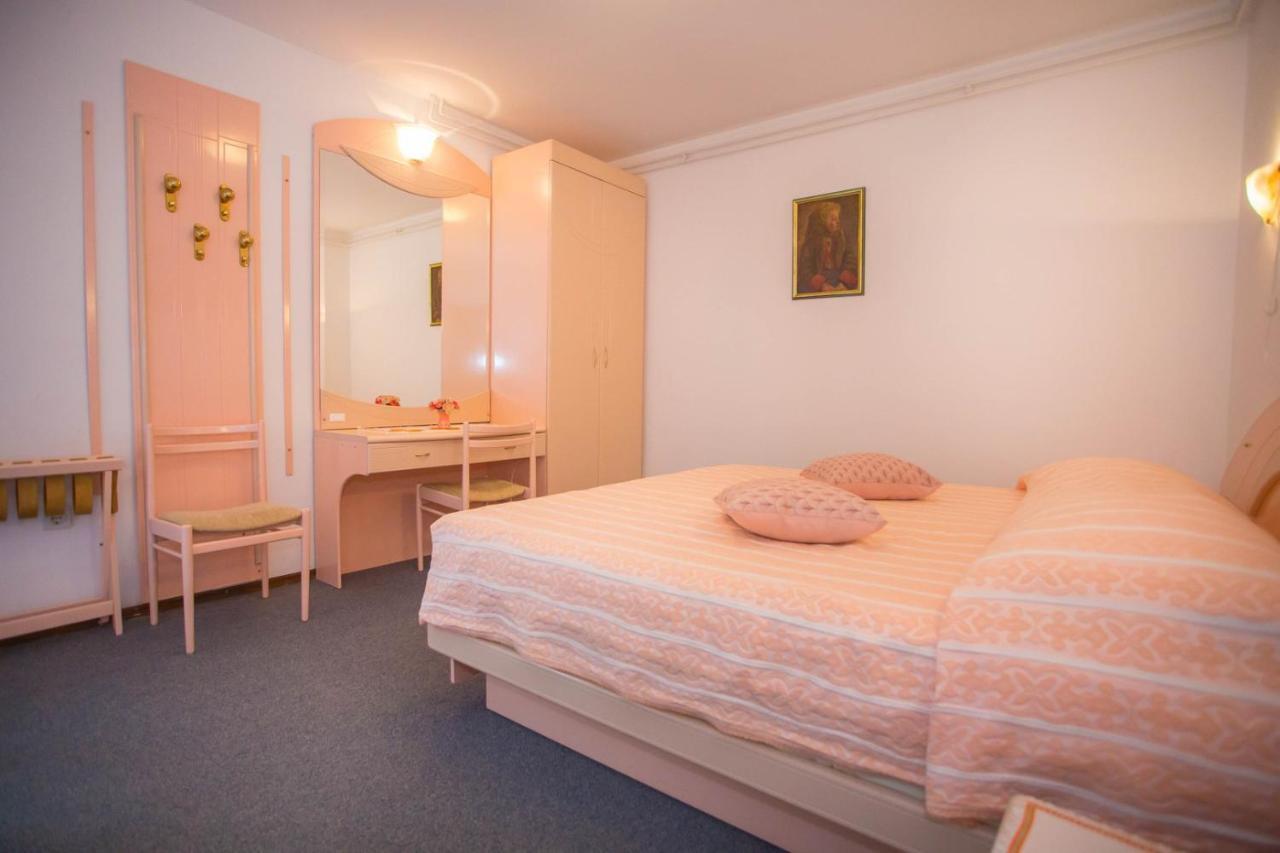 Apartment Complex Nevia Poreč Extérieur photo